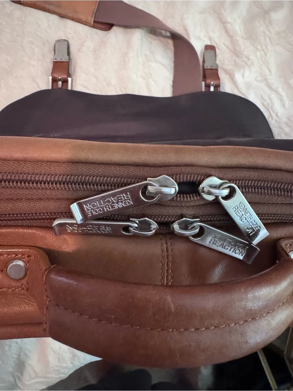 Kenneth Cole Reaction Cognac Leather Messenger Bag